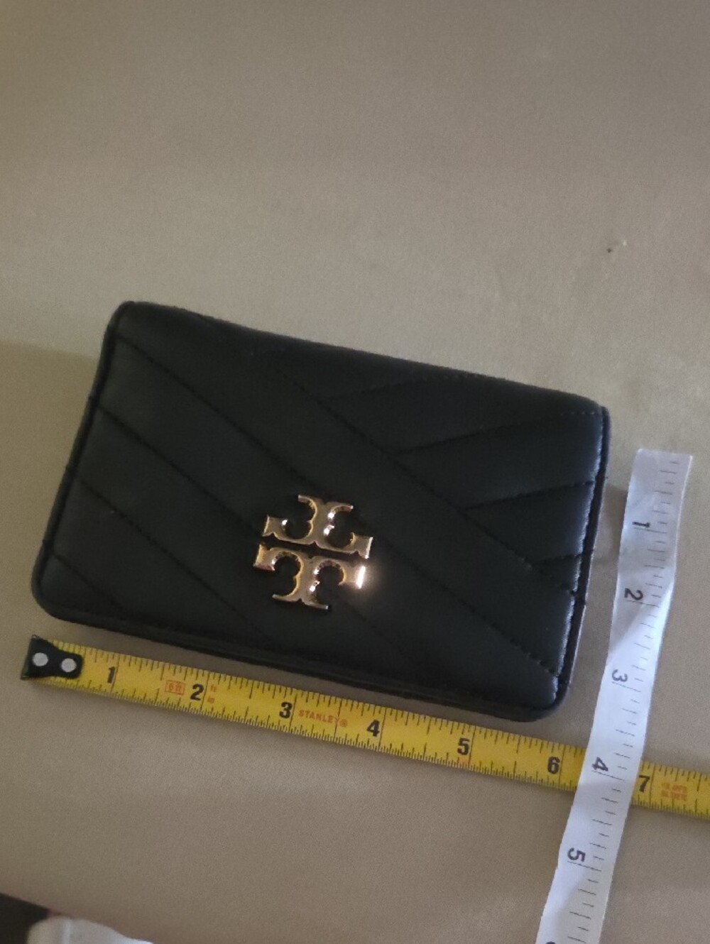 Tory Burch Kira Chevron Quilted Card Holder ❤️ - Picture 8 of 9